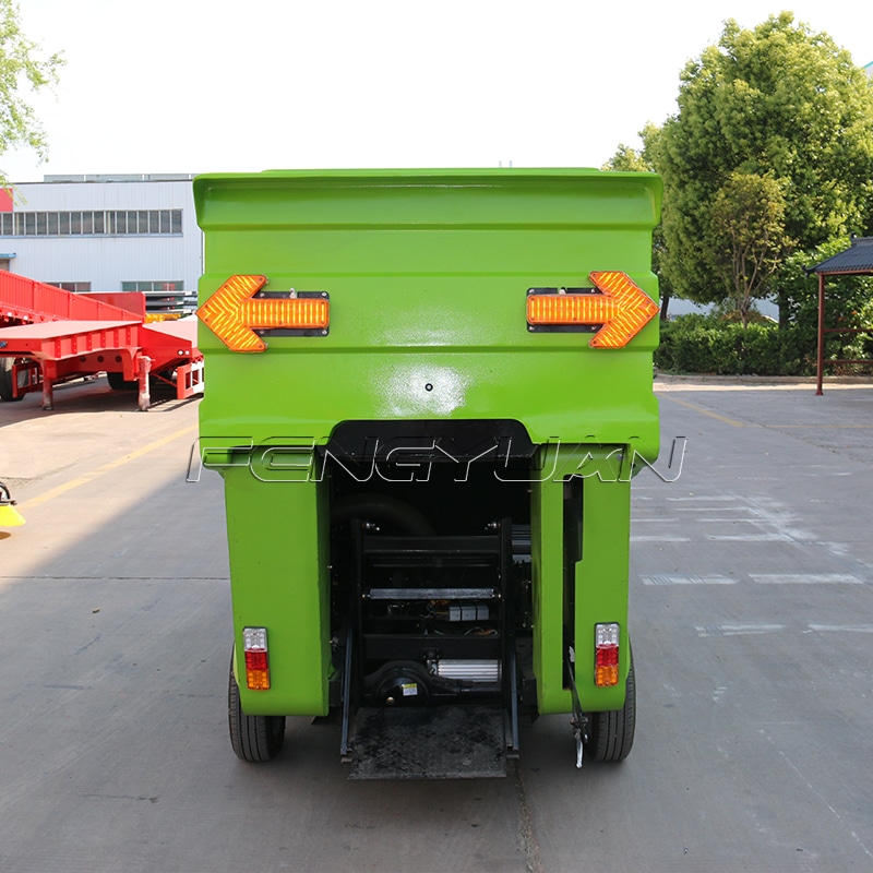 Industrial Street Sweeper